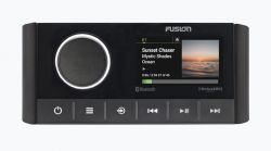 Fusion Apollo RA670 soitin Radio/USB/BT/N2K DSP